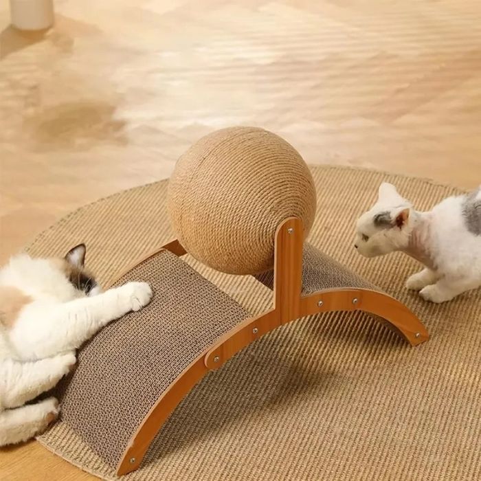 GriffOrbe griffoir chat vue dessus avec 2 chats