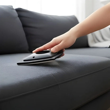 brosse anti poil chat efficace pour nettoyer les poils sur un canapé