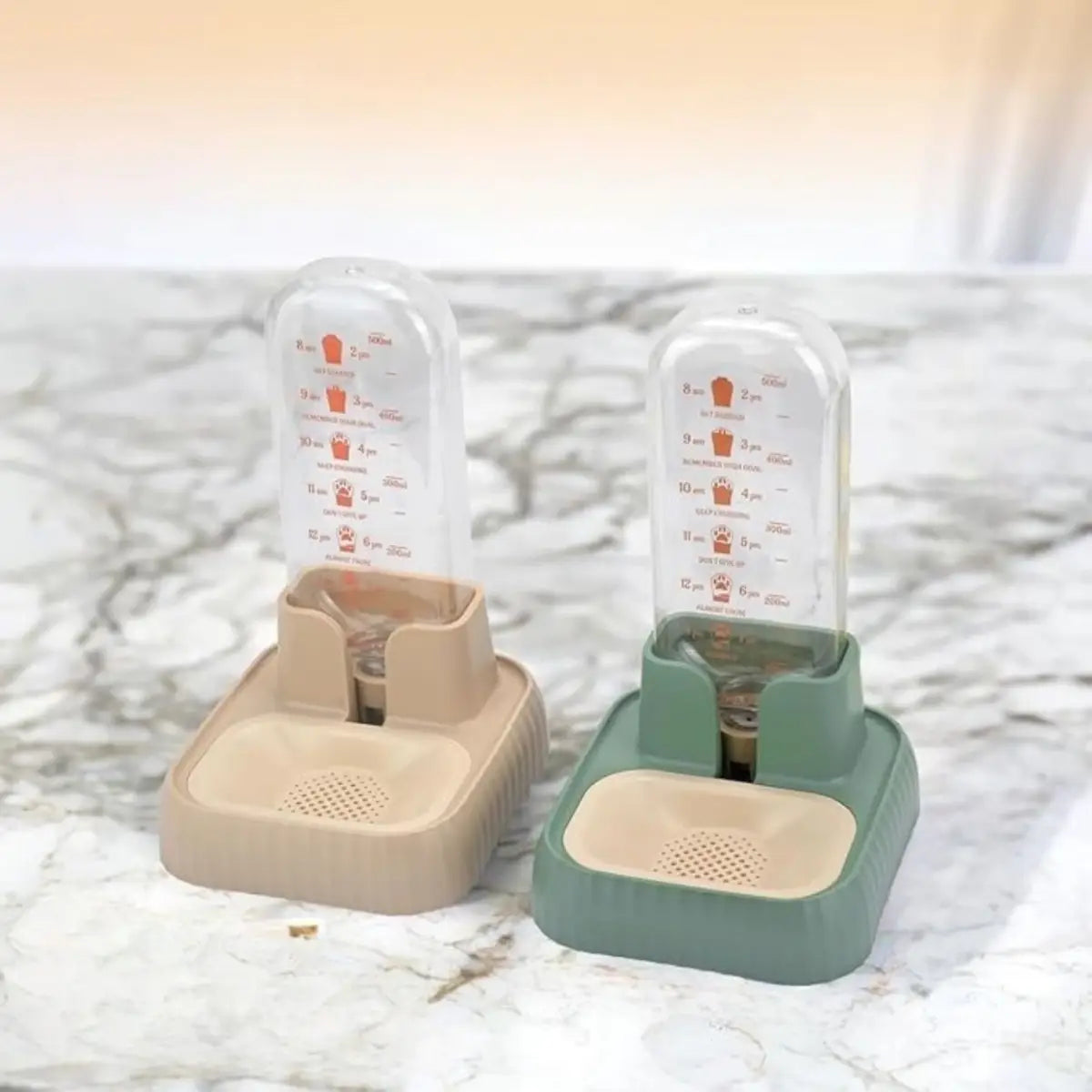 fontaine a eau chat avec design élégant et double réservoir sur fond marbre