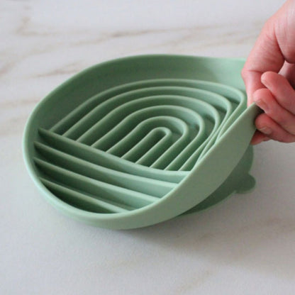 Gamelle anti glouton chat verte en silicone souple, avec design labyrinthique