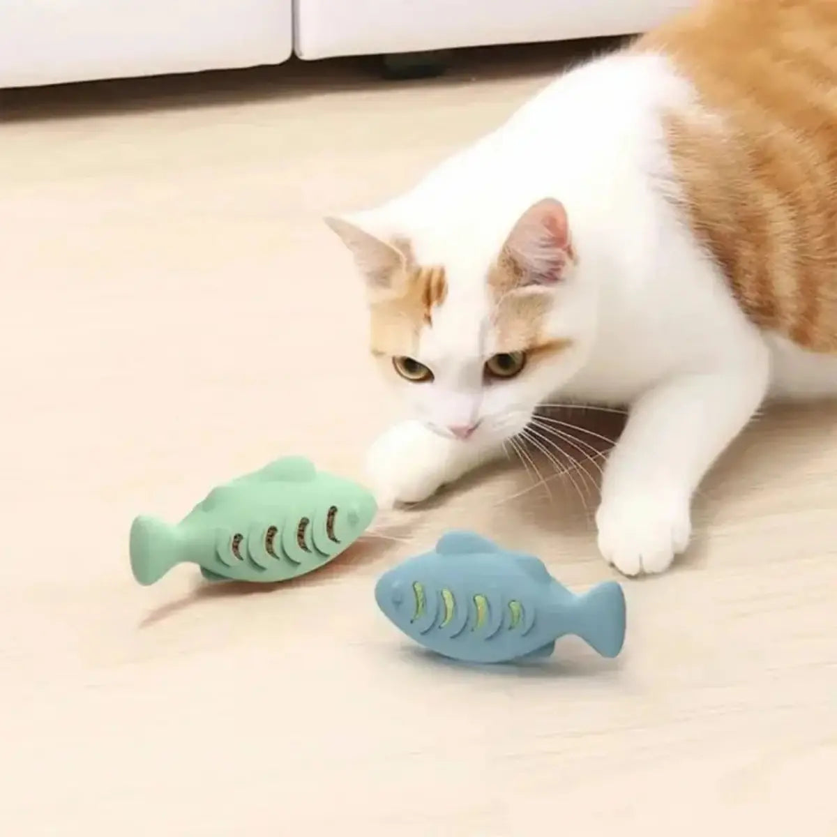 jouet pour chat en forme de poisson interactif pour éveiller l'intérêt des chats