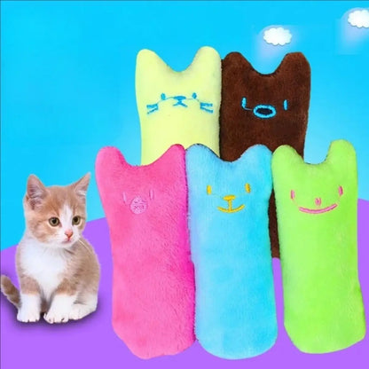 Jouet pour chat en peluche colorée avec design amusant