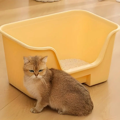 litiere chat avec hautes parois jaune pour confort et propreté - fond neutre