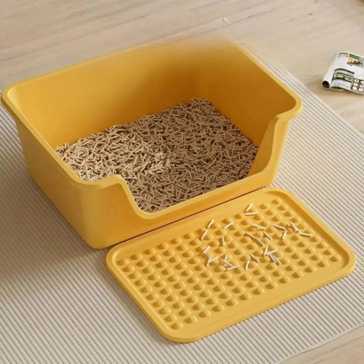 litiere chat avec hautes parois et design pratique en couleur jaune