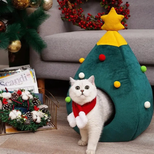 niche pour chat en forme de sapin de Noël avec décorations colorées - vue latérale