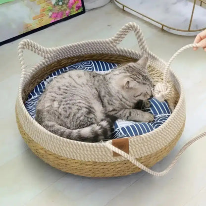 Panier pour chat Tressia en corde tressée avec coussin confortable, design moderne.