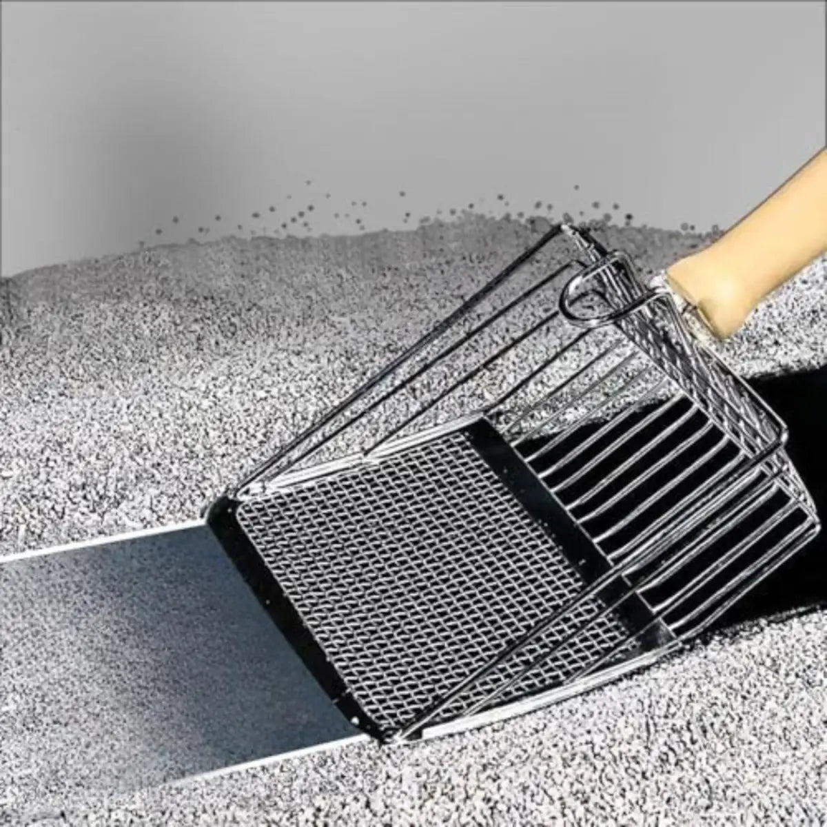 pelle a litiere pour chat en inox avec design élégant pour un nettoyage efficace - fond neutre