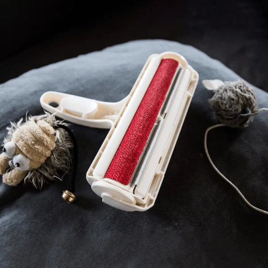 rouleau anti poil pratique pour éliminer les poils d'animaux sur les tissus
